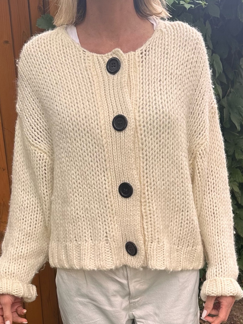 Zara Chunky Cream Knit Button Cardigan - Picture 2 of 9